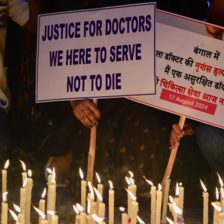 Imagen relacionada de indignacion india asesinato medica kolkata