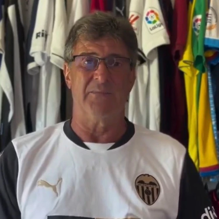 Imagen relacionada de mario kempes demanda compromiso a peter lim en crisis del valencia cf