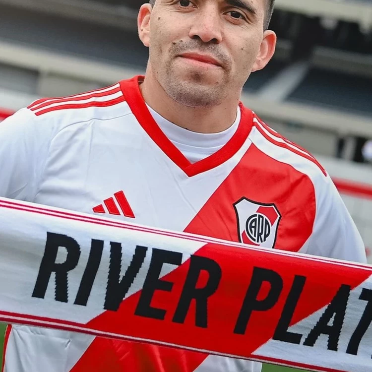 Imagen relacionada de marcos acuna recibimiento river plate