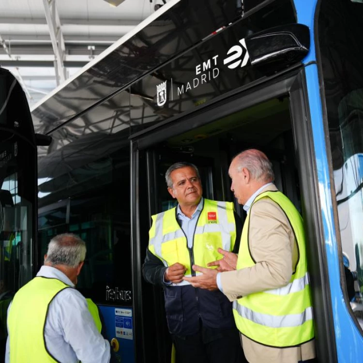 Imagen relacionada de comunidad madrid modernizacion transporte publico