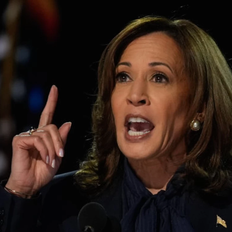 Imagen relacionada de kamala harris entrevista candidata presidencial