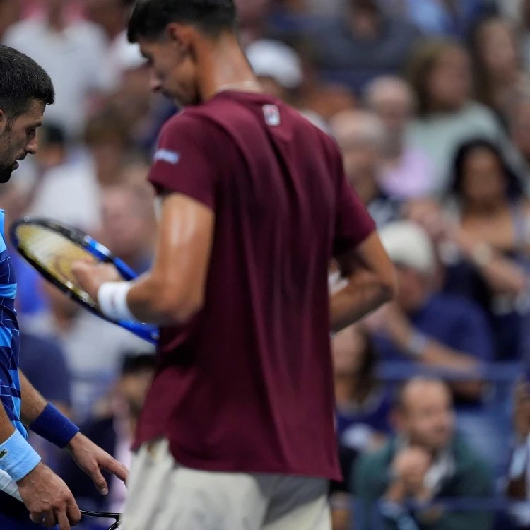 Imagen relacionada de novak djokovic pierde sorpresivamente abierto estados unidos