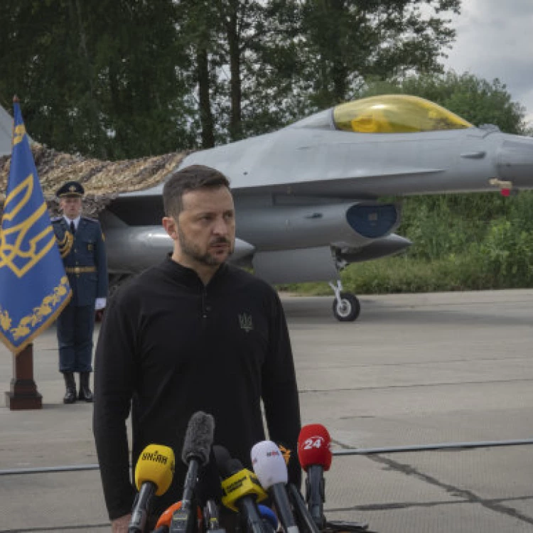 Imagen relacionada de zelensky destituye comandante fuerza aerea