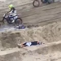 Imagen relacionada de accidente enduro invierno mar del plata