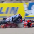 Imagen relacionada de accidente gran premio aragon bagnaia