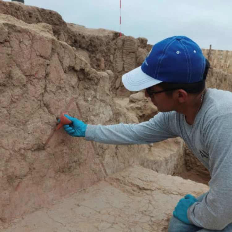 Imagen relacionada de descubren antigua pared ceremonial peru