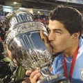 Imagen relacionada de luis suarez retiro seleccion uruguaya