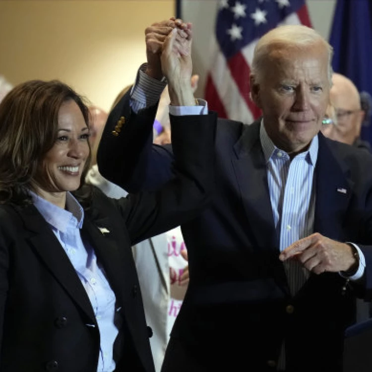 Imagen relacionada de kamala harris campana presidencial biden