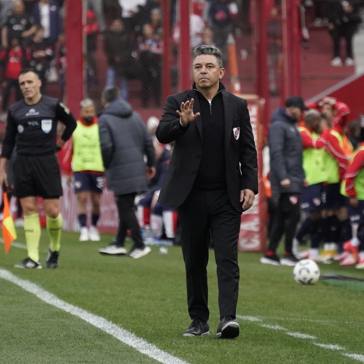 Imagen relacionada de river plate retiro rendimiento clasico