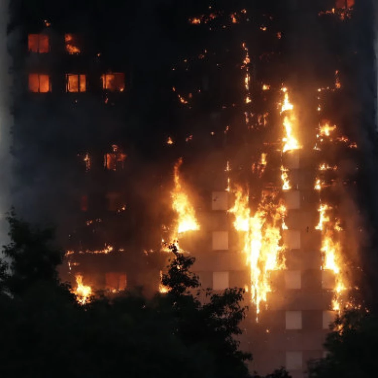 Imagen relacionada de informe fallos seguridad grenfell tower