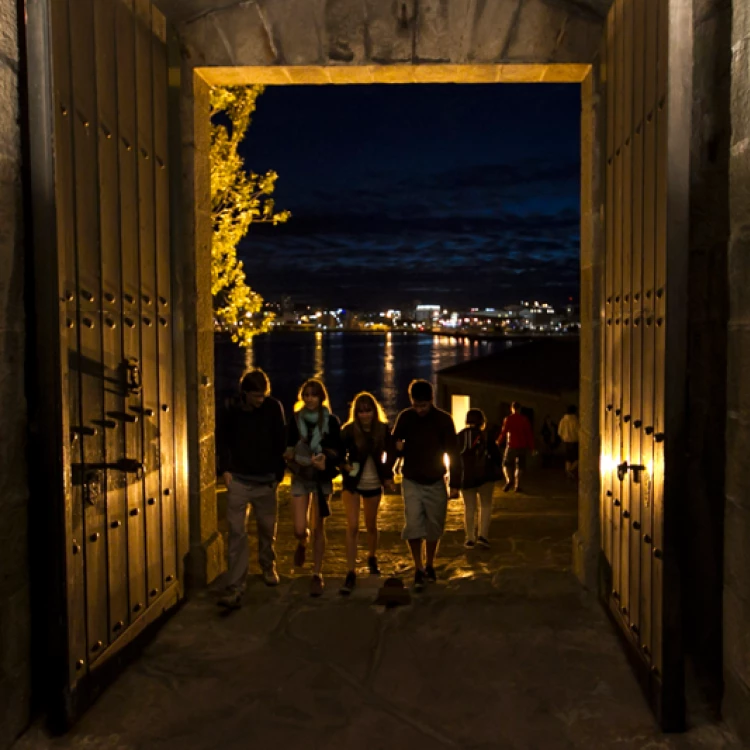 Imagen relacionada de noche internacional observacion luna coruna 2024