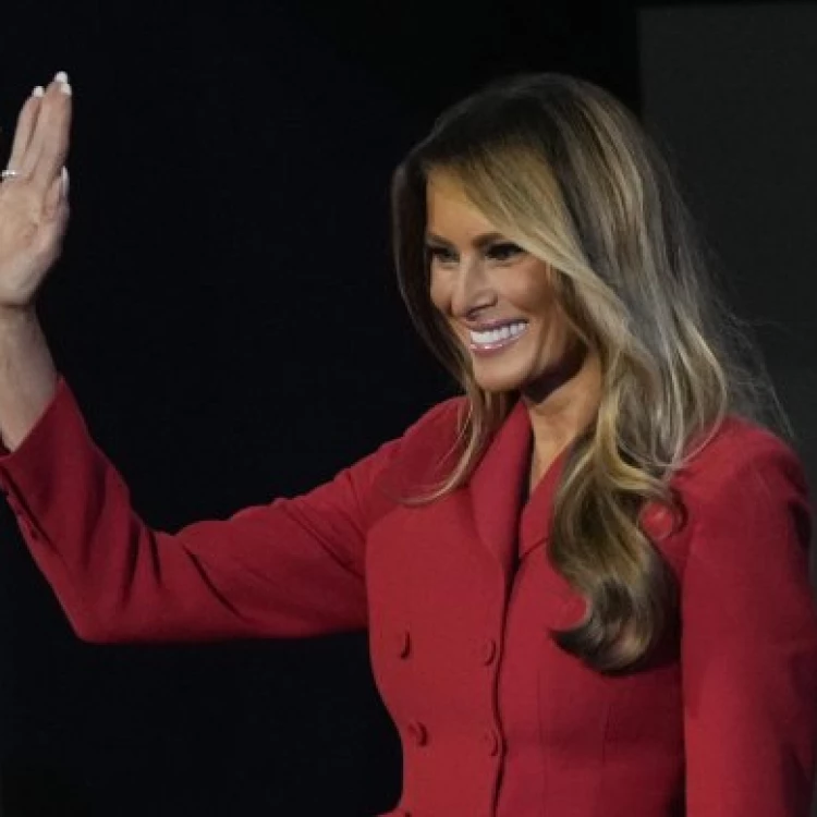 Imagen relacionada de melania trump regreso censura libro