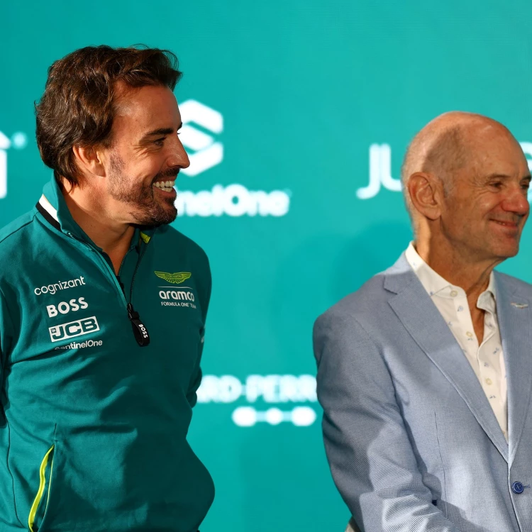 Imagen relacionada de adrian newey aston martin f1