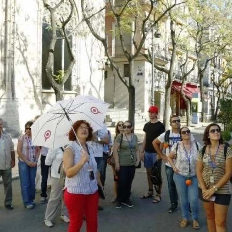 Imagen relacionada de valencia ayudas radioguias turismo