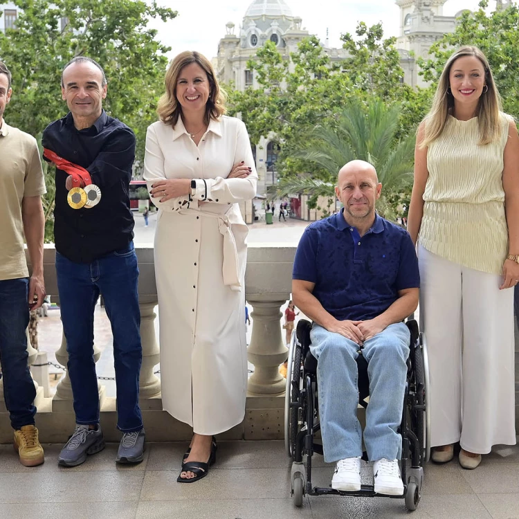 Imagen relacionada de reconocimiento deportistas paralimpicos valencianos paris 2024