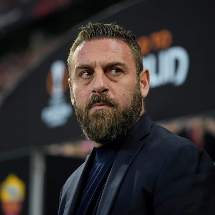 Imagen relacionada de roma despido de rossi