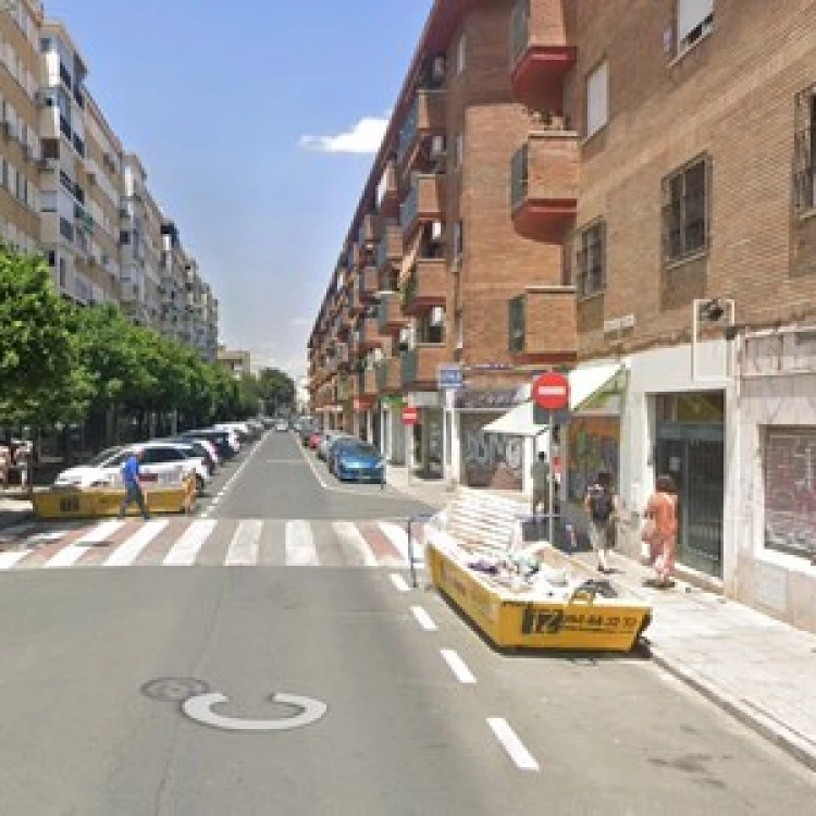 Imagen relacionada de obras reasfaltado calle leon xiii sevilla