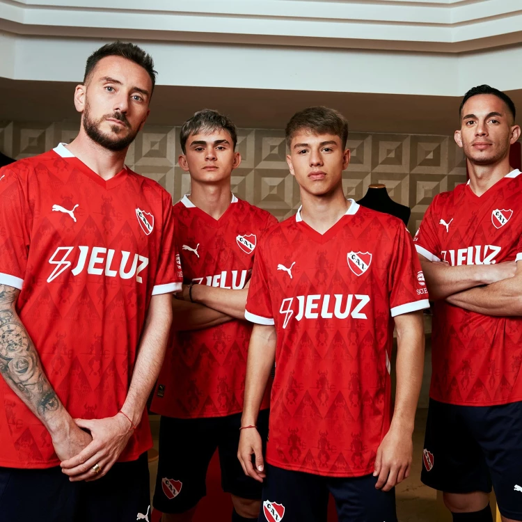 Imagen relacionada de independiente nueva camiseta diablo avellaneda