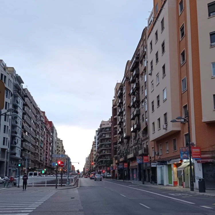 Imagen relacionada de valencia reurbanizacion perez galdos