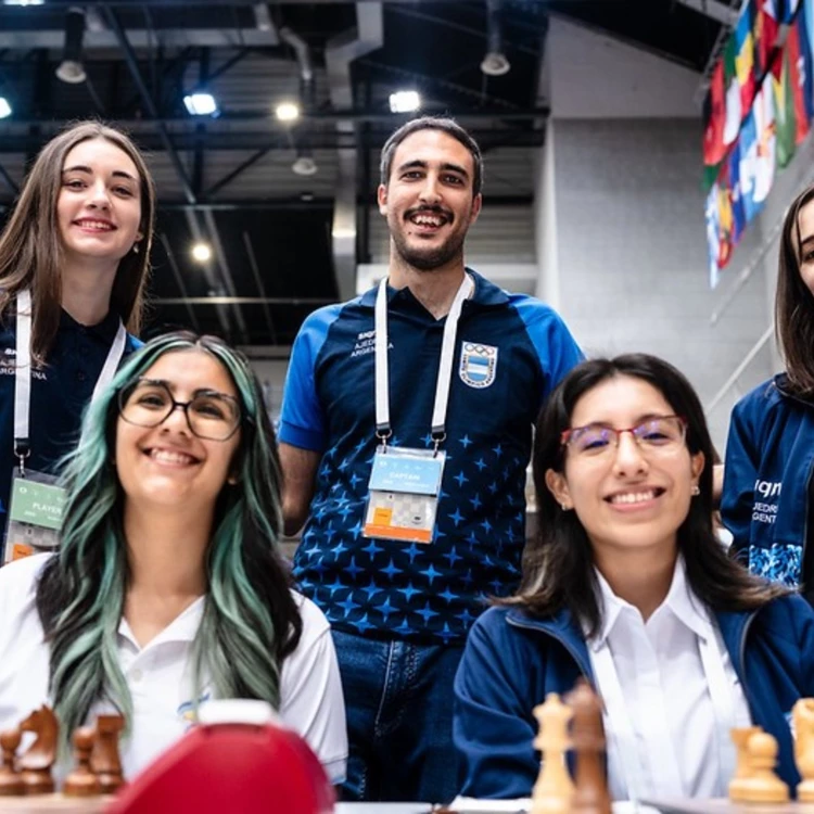 Imagen relacionada de equipo argentino femenino ajedrez budapest