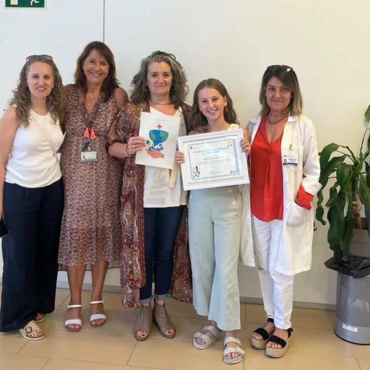 Imagen relacionada de entregadas distinciones iii concurso dibujo infantil madrid