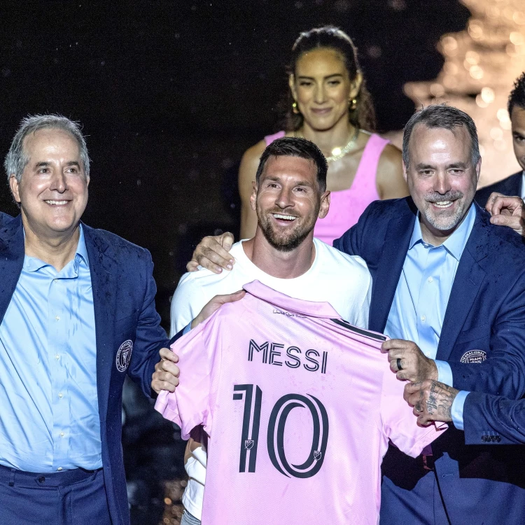 Imagen relacionada de beckham explica decision messi inter miami