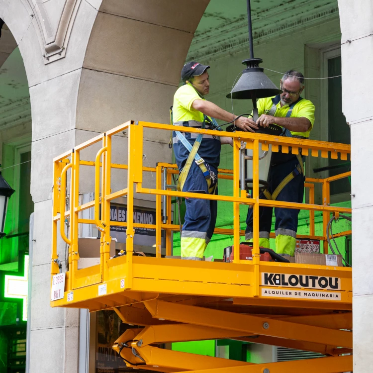 Imagen relacionada de zaragoza moderniza alumbrado publico ciudad