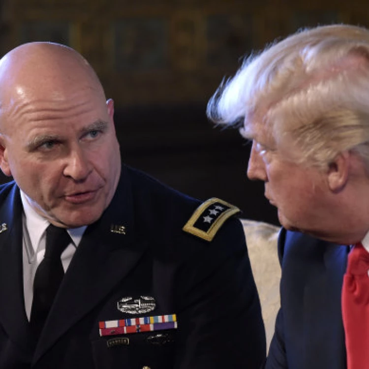 Imagen relacionada de choque visiones trump mcmaster seguridad nacional