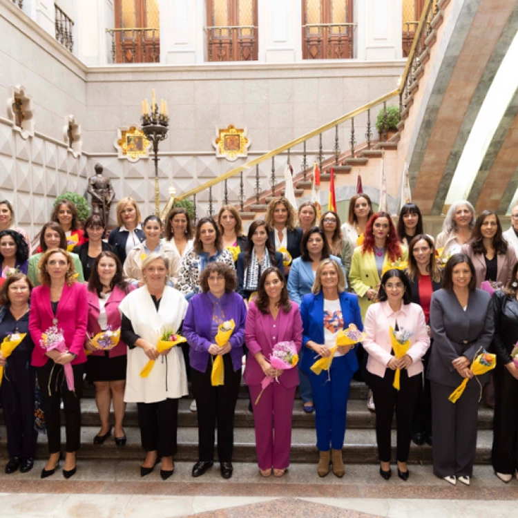 Imagen relacionada de encuentro alcaldesas la coruna igualdad