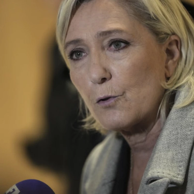 Imagen relacionada de marine le pen enjuiciada por fraude laboral