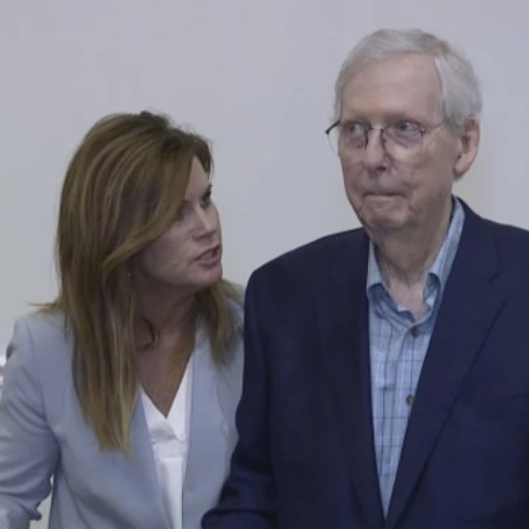 Imagen relacionada de preocupacion salud lider republicano mitch mcconnell