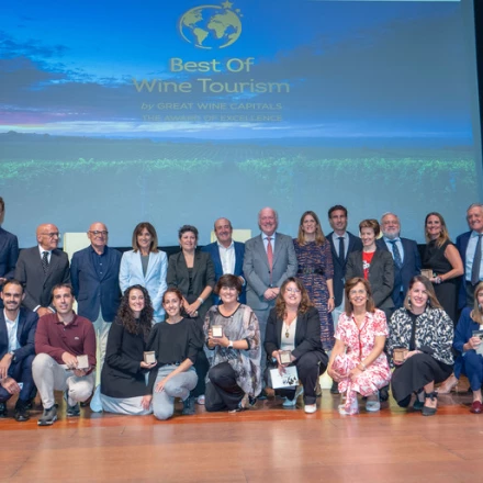 Imagen relacionada de premios best of wine tourism euskadi