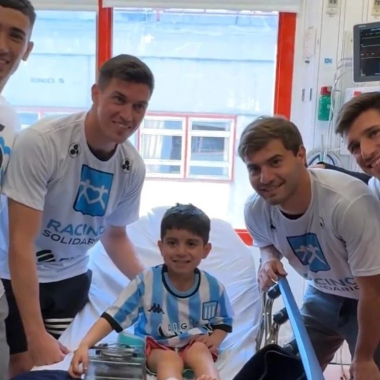 Imagen relacionada de racing club solidaridad hospital garrahan