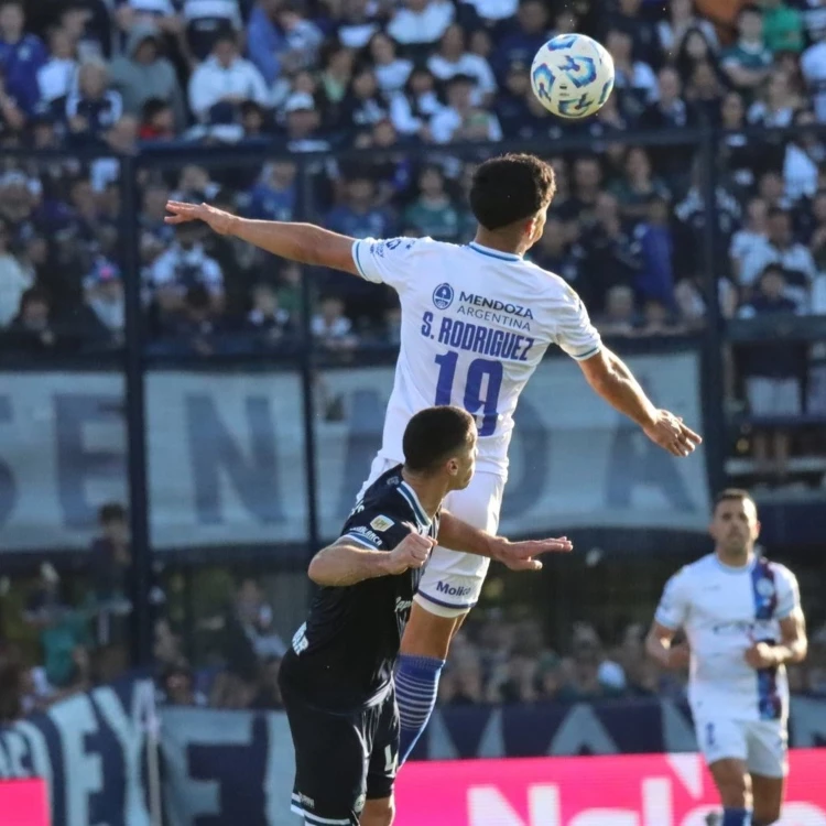 Imagen relacionada de godoy cruz triunfo gimnasia bosque platense