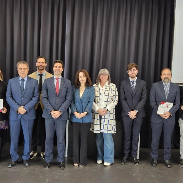 Imagen relacionada de premios ciencia espanol madrid