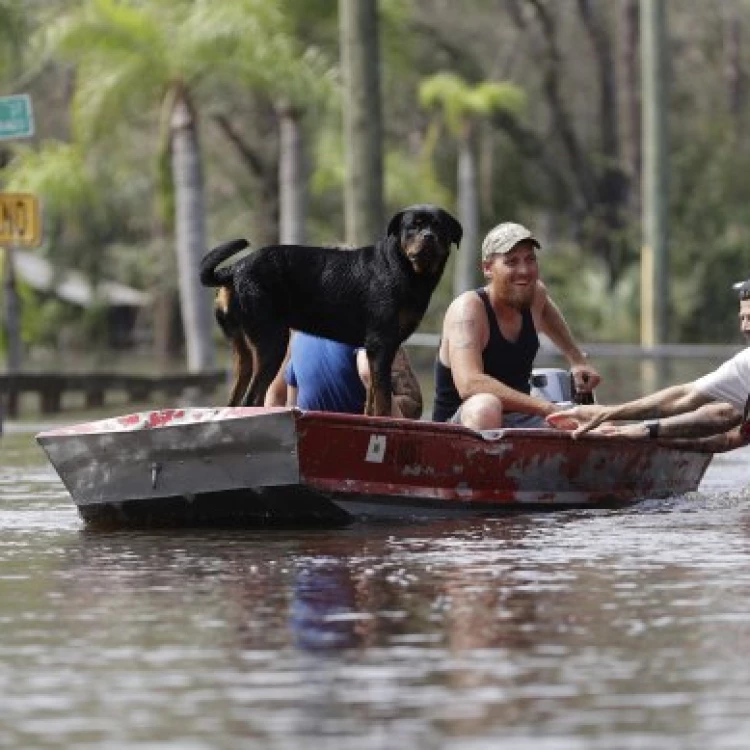 Imagen relacionada de huracan milton estragos florida