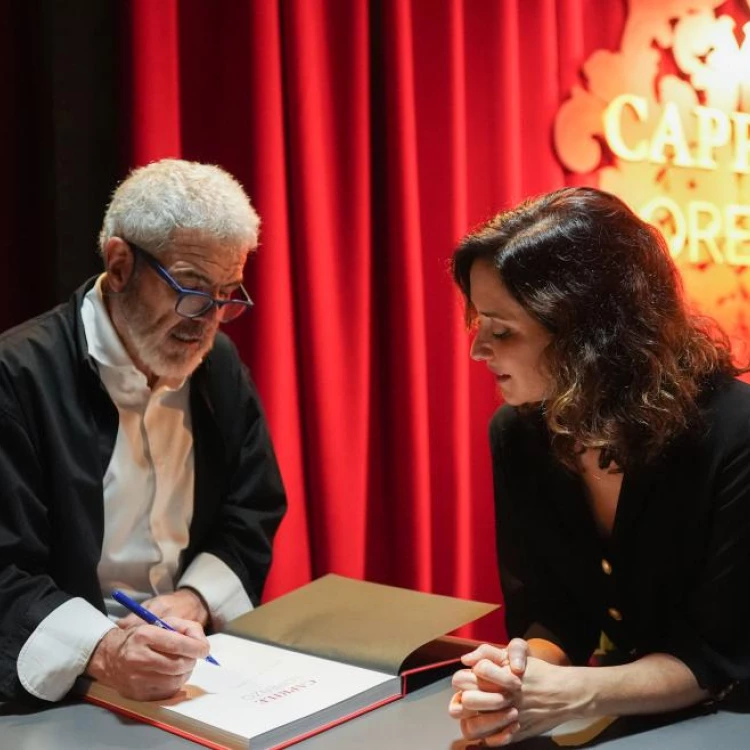 Imagen relacionada de inauguracion exposicion caprile lorenzo madrid