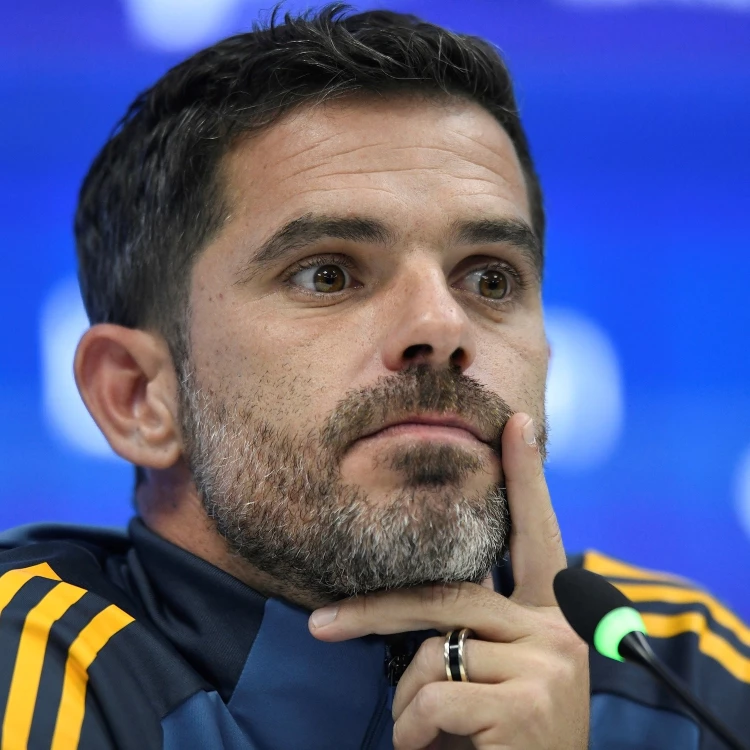 Imagen relacionada de fernando gago inicia su mandato en boca con estrictos controles de peso