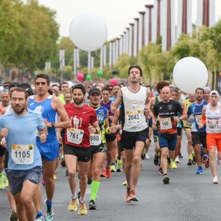 Imagen relacionada de sevilla carrera casco antiguo