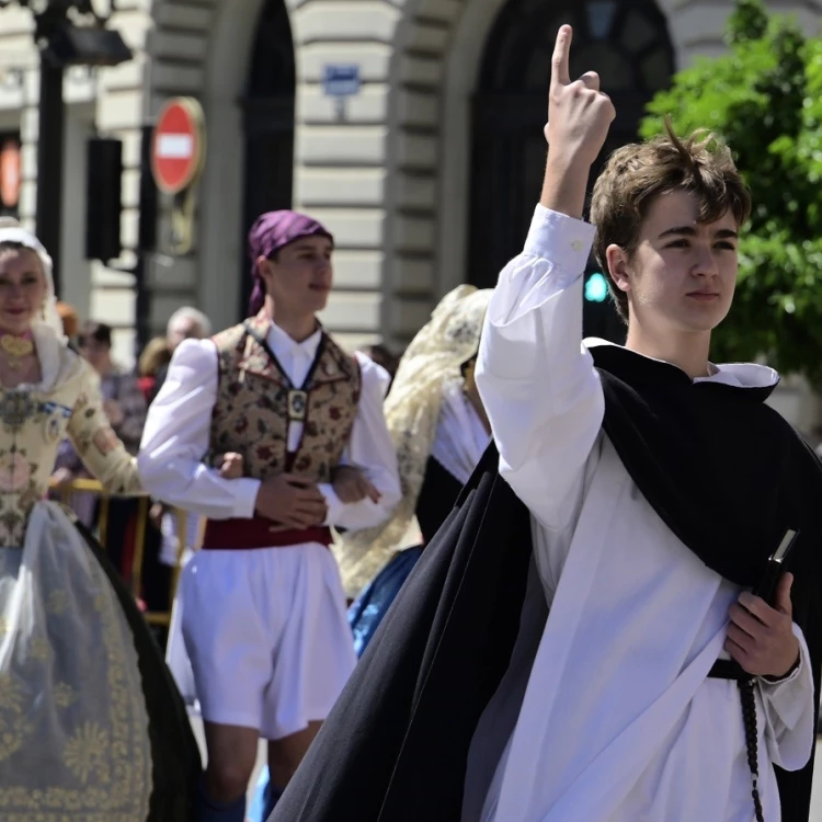 Imagen relacionada de fiestas locales valencia 2025