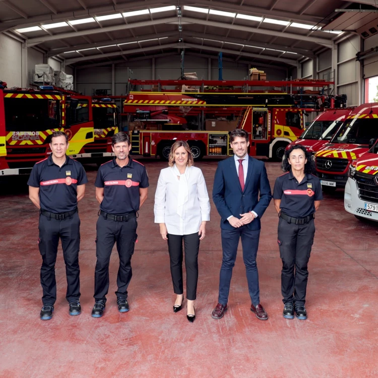 Imagen relacionada de valencia refuerza flota bomberos mantenimiento