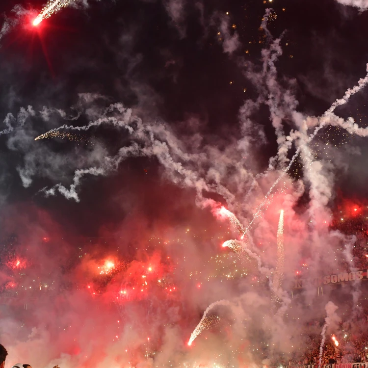 Imagen relacionada de river plate sanciones pirotecnia monumental