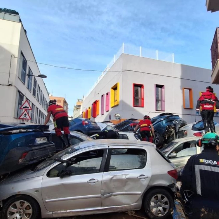 Imagen relacionada de comunidad madrid ayuda valencia tormenta