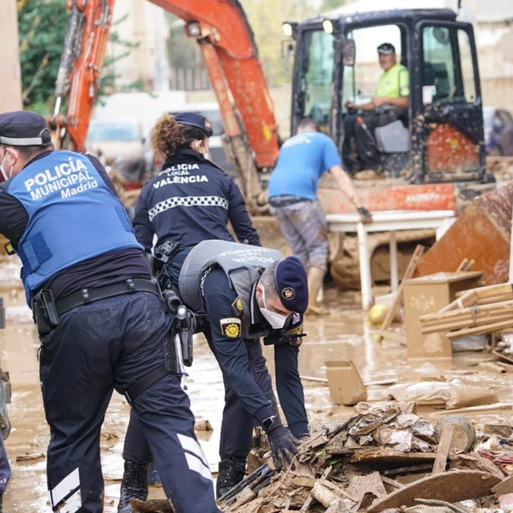 Imagen relacionada de colaboracion policias madrid valencia inundaciones