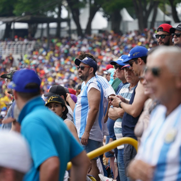 Imagen relacionada de escasez merchandising williams interlagos