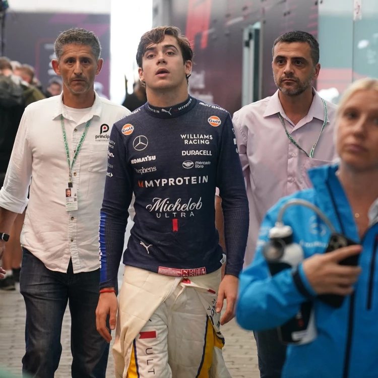 Imagen relacionada de experiencia unica paddock formula 1