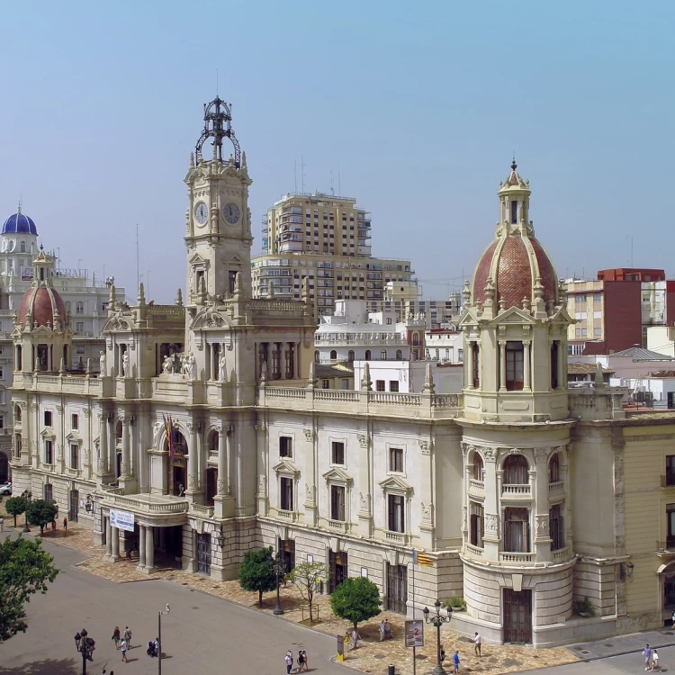 Imagen relacionada de valencia colaboracion empleados inundaciones