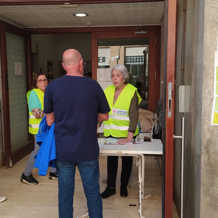 Imagen relacionada de ayuntamiento valencia atencion inundaciones