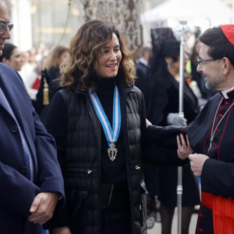 Imagen relacionada de diaz ayuso celebracion almudena