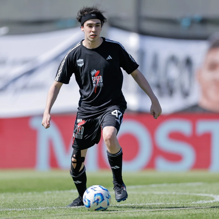 Imagen relacionada de debut polemico spreen futbol argentino